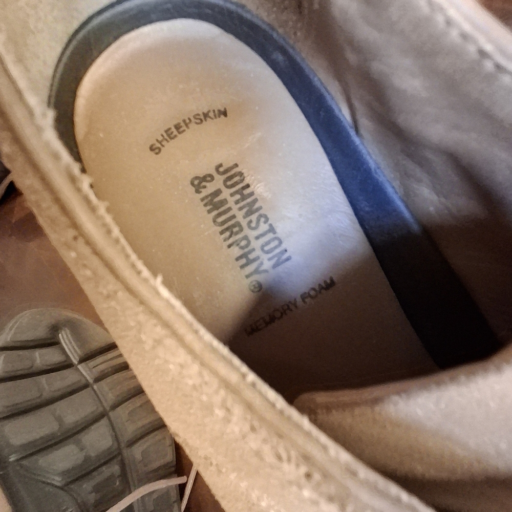 Men's Tan Suede Oxford Shoes - Picture 8 of 10